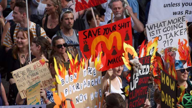 Страшные пожары заставили австралийцев выйти с протестами на улицы