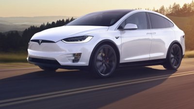 Tesla объявила об отзыве 15 тысяч машин из-за коррозии