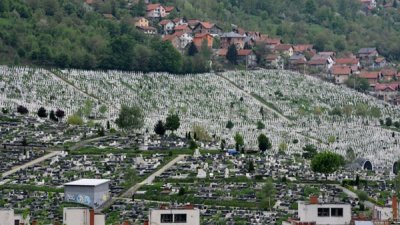 В Сараево готовятся разорить сербские кладбища