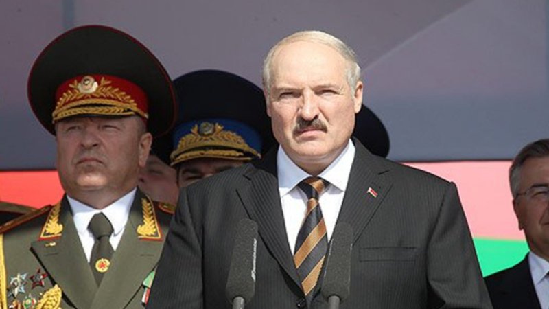 Усидит ли Лукашенко в президентском кресле?