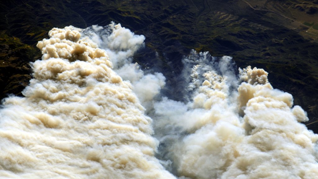 Ученые обнаружили влияние лесных пожаров в Сибири на экосистемы рек и морей