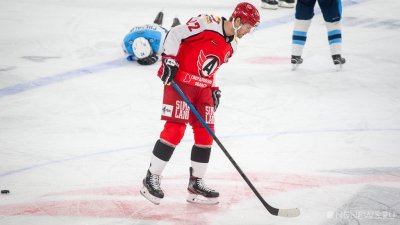 «Автомобилист» начал плей-офф КХЛ с поражения от «Сибири» (ФОТО)