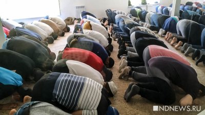 Мусульмане отменили массовые молитвы из-за коронавируса