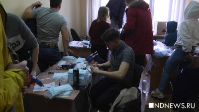 В одном из офисников Екатеринбурга обнаружен непонятный цех по производству масок (ВИДЕО)