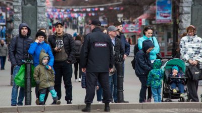 Собак выгуливать можно, детей – нельзя: южноуральские власти ответили на основные вопросы, связанные с обязательной самоизоляцией