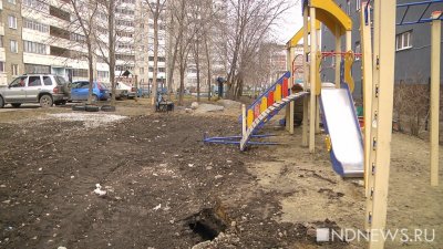 Два котлована и дыры в земле: как выглядит двор на ЖБИ спустя месяцы после трагедии (ФОТО, ВИДЕО)