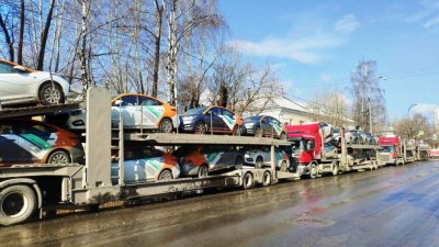 В Екатеринбург пригнали автомобили из московского каршеринга (ФОТО)