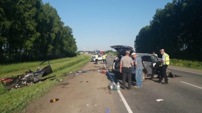 В ДТП на трассе под Каменском-Уральским погибли два человека (ФОТО)