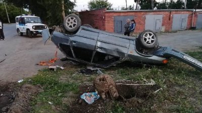 В Богдановиче пьяный водитель устроил ДТП – погиб пассажир, ехавший в багажнике