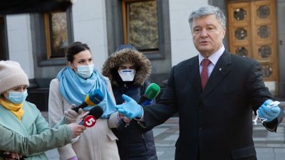 Порошенко поздравил украинцев с «геополитической катастрофой Путина ХХ века»