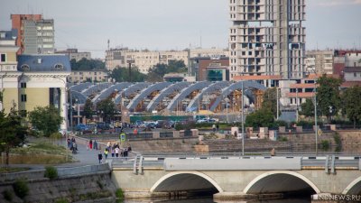 В центре Челябинска загорелся крупный объект, возводимый к саммитам ШОС и БРИКС