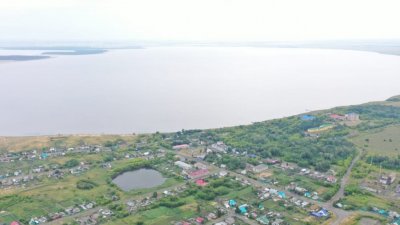 В Курганской области благоустроят поселок, где расположено уникальное Медвежье озеро – аналог Мертвого моря