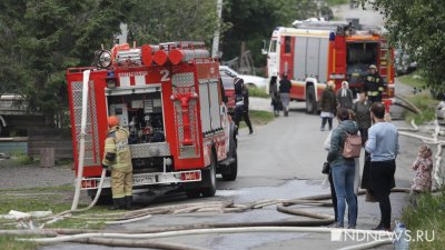 Ночью из горящего дома эвакуировались 50 жильцов