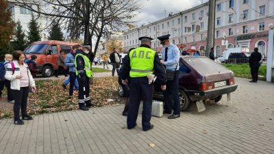 Въехавший в толпу в Нижнем Тагиле был пьян. Его уже дважды ловили нетрезвым за рулем