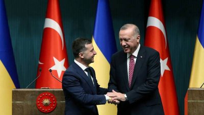Зеленскому припомнили, как он призывал всех украинцев ехать в Турцию