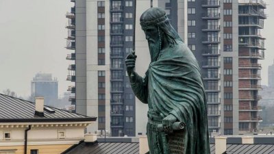 Власти Белграда ответили на призывы оппозиции разрушить памятник основателю сербской государственности