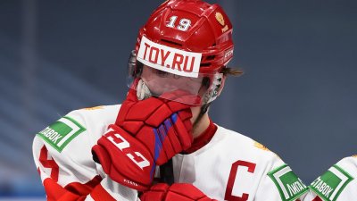 «Не хватило энергии или мастерства»: молодежная сборная России разгромно проиграла канадцам