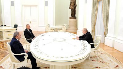 Завершились переговоры лидеров России, Армении и Азербайджана