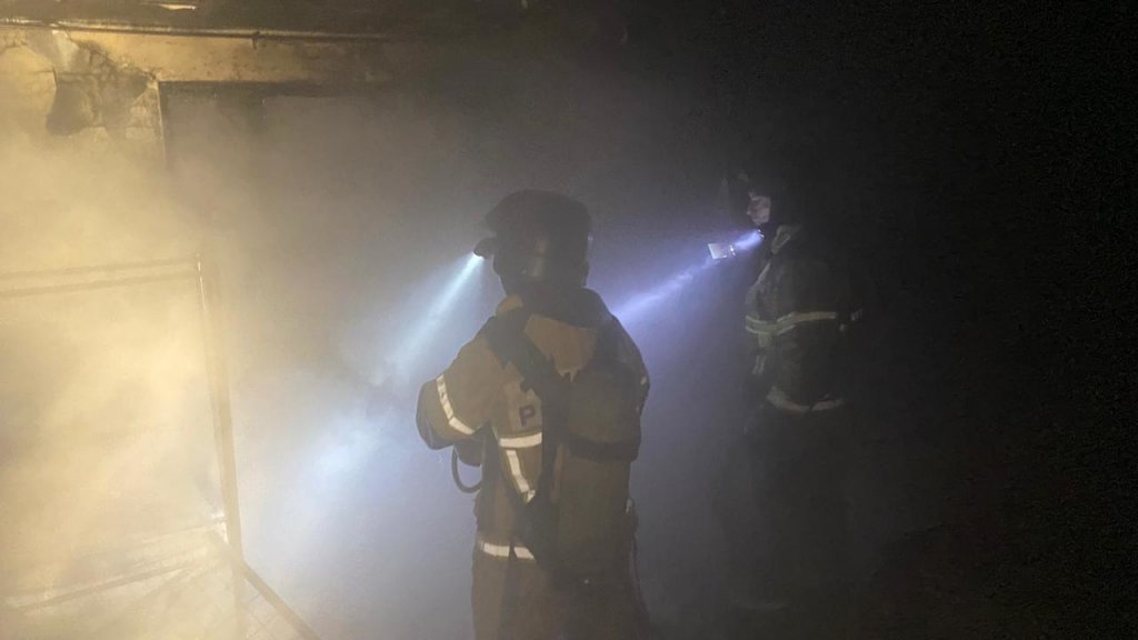 Снова ночной пожар на Сортировке: 52 человека спасены, трое пострадали (ФОТО)