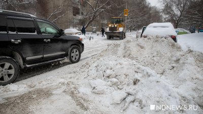 ГИБДД Екатеринбурга объявила об эвакуации автомобилей, мешающих уборке снега