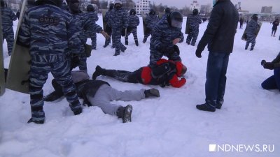 Фотографа, снимавшего шествие в поддержку Навального, приговорили к обязательным работам