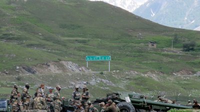 Более 20 солдат были ранены в ходе столкновения Индии с Китаем