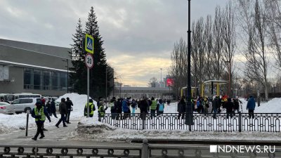 На повторной акции в защиту Навального в Екатеринбурге задержан первый участник (ФОТО)