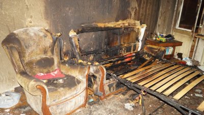 В Краснотурьинске две женщины погибли в пожаре. Одна из них курила в постели (ФОТО)