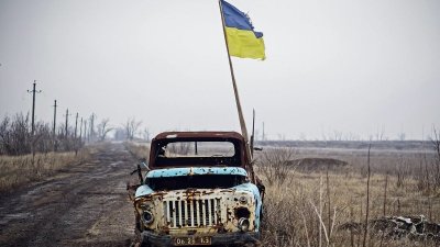 Подавляющее число украинцев через десять лет видят Украину преуспевающей страной в составе ЕС
