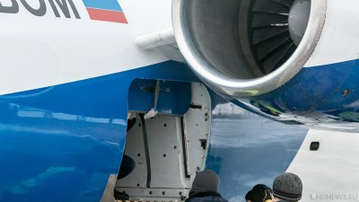 Нервная посадка: у прилетевшего в Челябинск из Москвы самолета отказала стойка шасси