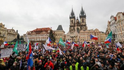 Полиция Чехии отказалась ограничивать свободу граждан из-за пандемии