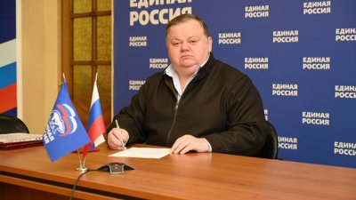 Вице-спикер заксо Виктор Маслаков подал документы на праймериз ЕР