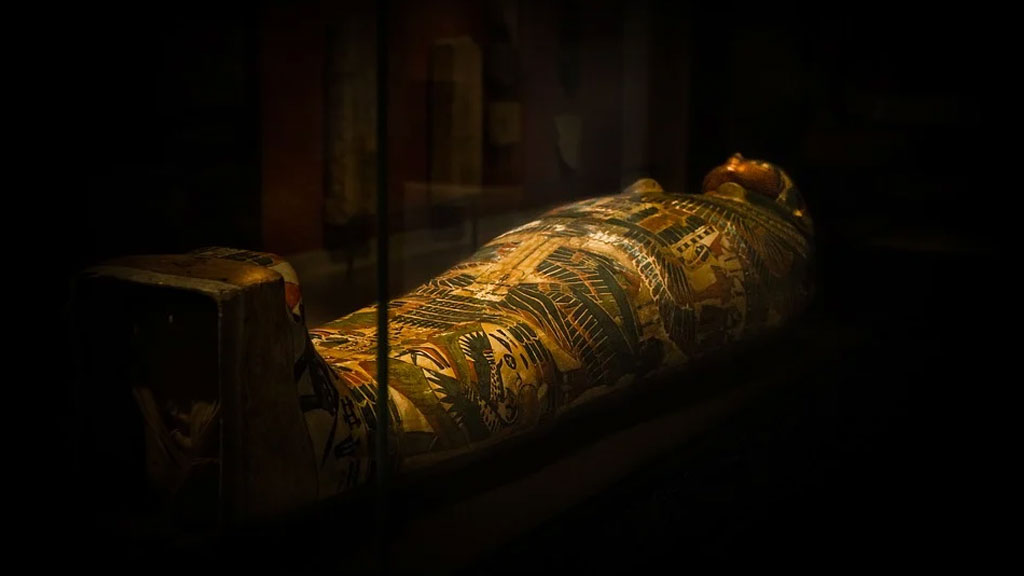 В Египте обнаружены мумии с золотыми языками