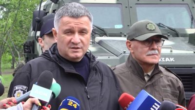 Главу МВД Украины заподозрили в подготовке теракта на ГТС
