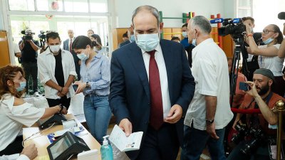 На парламентских выборах в Армении победила партия Пашиняна