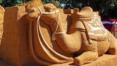 Песок, вода и история: в Челябинске начался фестиваль песочных скульптур (ФОТОРЕПОРТАЖ)