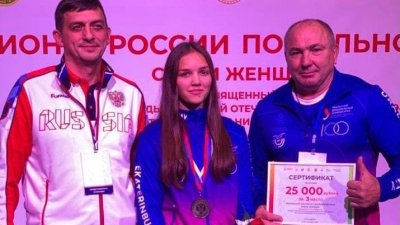 Первокурсница УрФУ стала призеркой чемпионата Европы по вольной борьбе