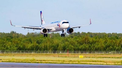 «Уральские авиалинии» пополнили флот экологичным самолетом (ФОТО)