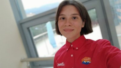 Пообщалась с президентом в «Артеке»: школьница из Первоуральска создала несколько онлайн-курсов и победила во всероссийском конкурсе