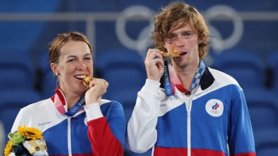 Российские теннисисты принесли золотую медаль в копилку сборной на ОИ в Токио