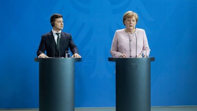 На Украине гадают, зачем Меркель едет к Зеленскому