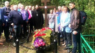 Накануне Дня города мэр Екатеринбурга посетил могилу Василия Татищева