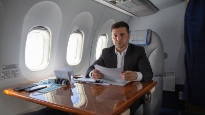Судьба Зеленского висит на волоске: Байден может не согласовать ему выдвижение на второй срок – украинский эксперт