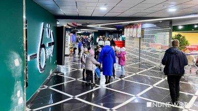В первый день выборов театры и кино оккупировали дети (ФОТО)