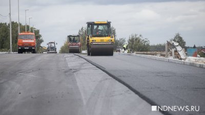 На тюменской трассе пробки – дорожники меняют верхний слой покрытия