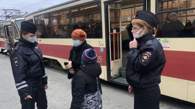 ГИБДД Екатеринбурга провела рейд по поиску зацеперов (ФОТО)