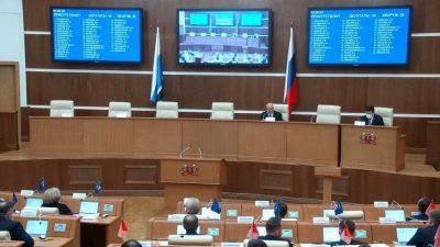 Депутаты согласовали кандидатуру Шмыкова на пост первого замгубернатора