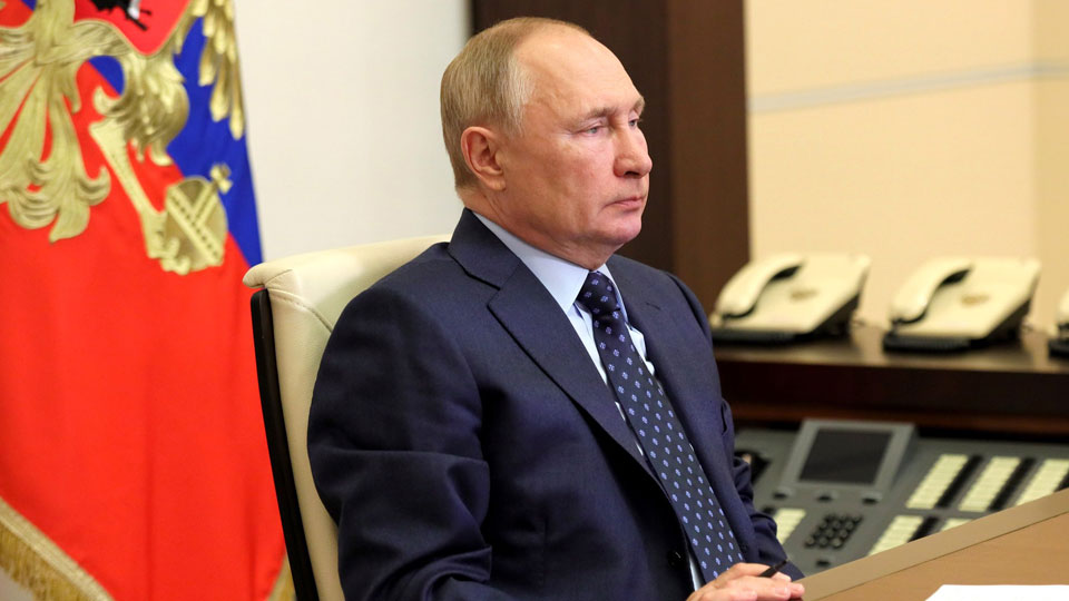 Даже Путин в «тупике»: власти в России опасаются брать на себя ответственность за последствия ковид-решений