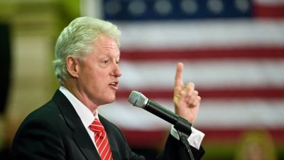Экс-президент США Билл Клинтон попал в больницу