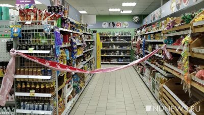 В Красноярске работника склада завалило алкогольной продукцией